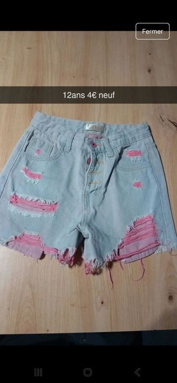 Short fille