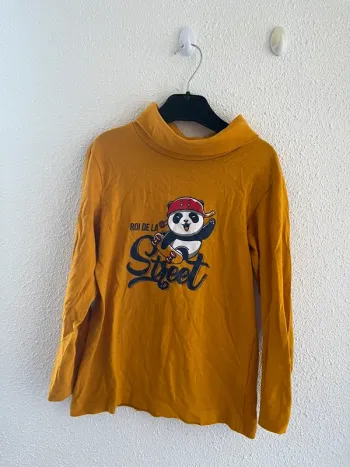 Pull col roulé taille 8 ans 💫