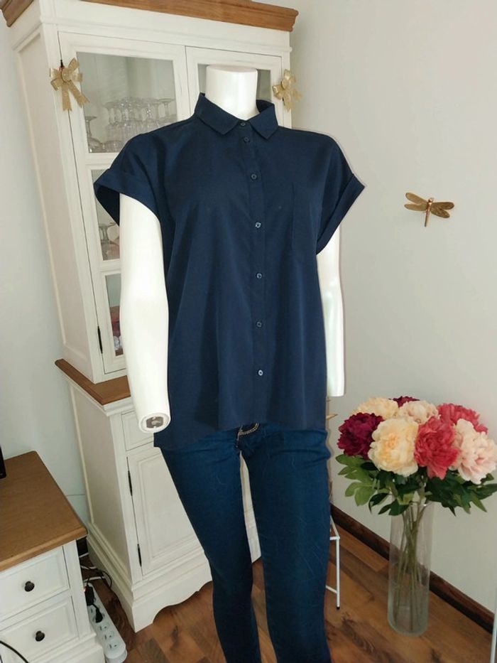 Blouse / chemise/ chemisier manches courtes bleu marine état neuf by Mango - photo numéro 5
