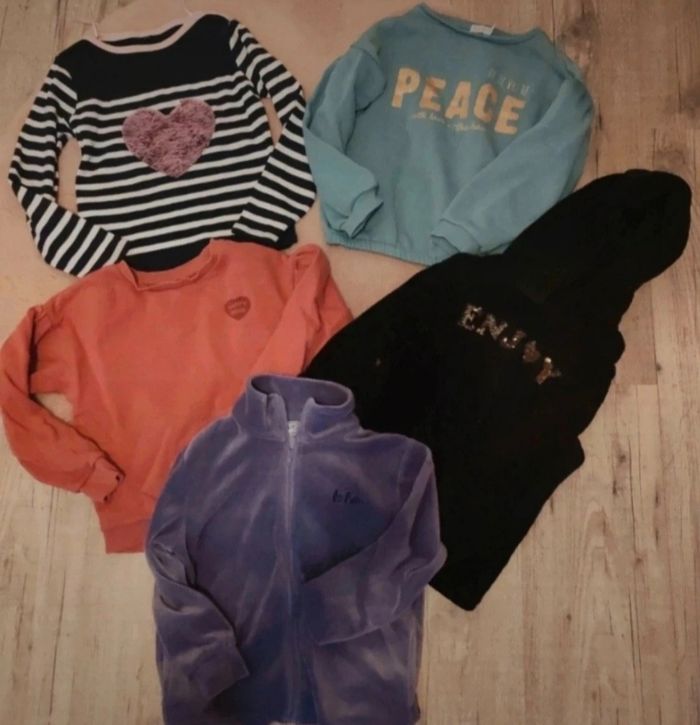 Lot de vêtements 6 ans fille - photo numéro 2