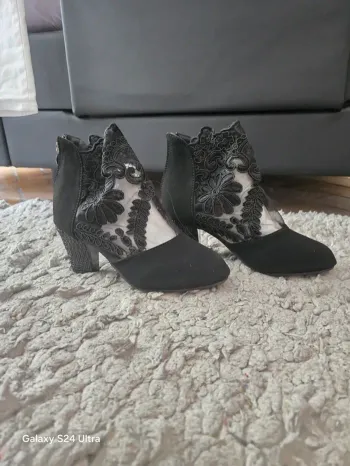 Bottines dentelles