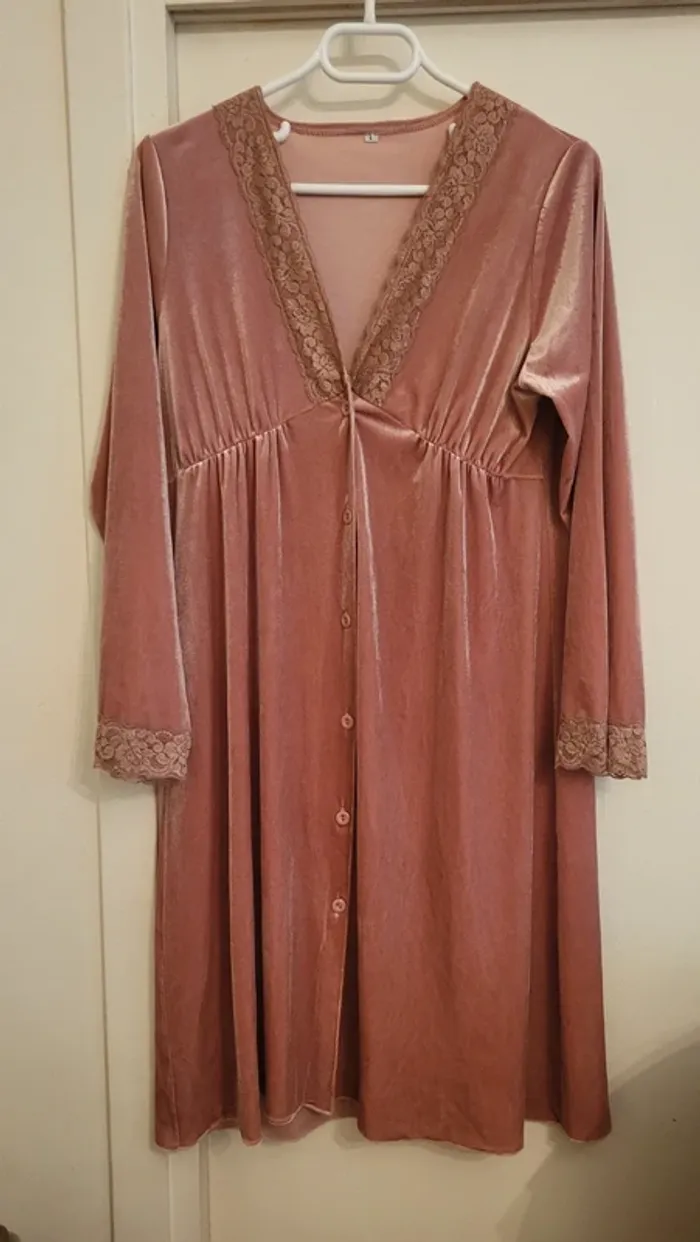 Robe rose en V taille L