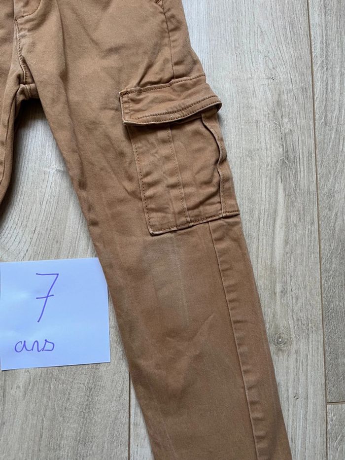 Pantalon poches Kiabi 7 ans TBE - photo numéro 3