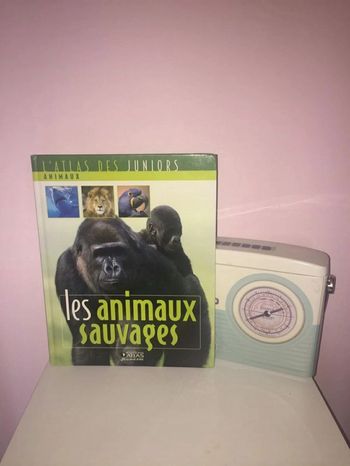 Livre 📖 les animaux sauvages Atlas des junirs 5€