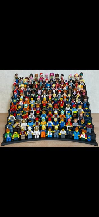 Grand présentoir mini figurines