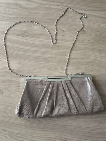 Pochette femme très élégante
