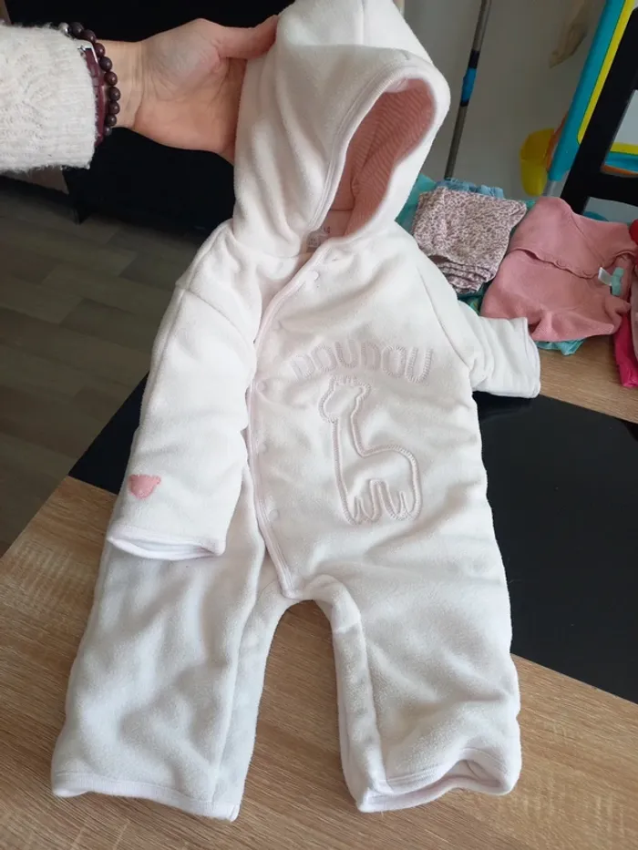 Combi bébé bien chaude 6 mois - photo numéro 3