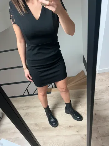 Robe courte moulante hangar 86