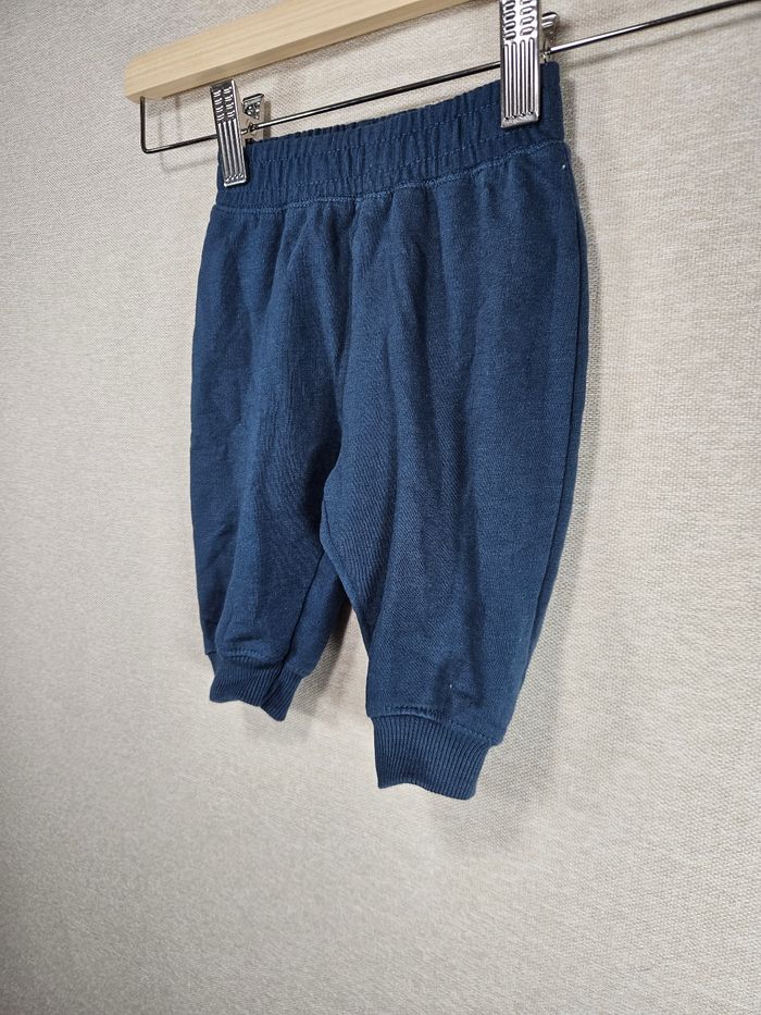 Jogging marine tex 3 mois - photo numéro 4