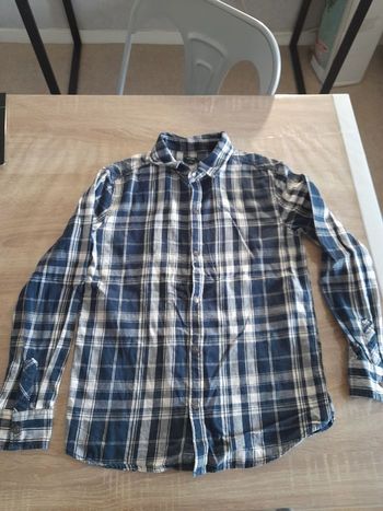 Chemise à carreaux