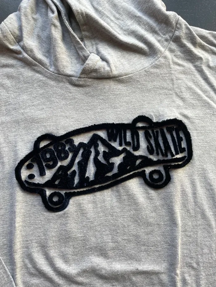 T shirt à capuche manches longues - photo numéro 2