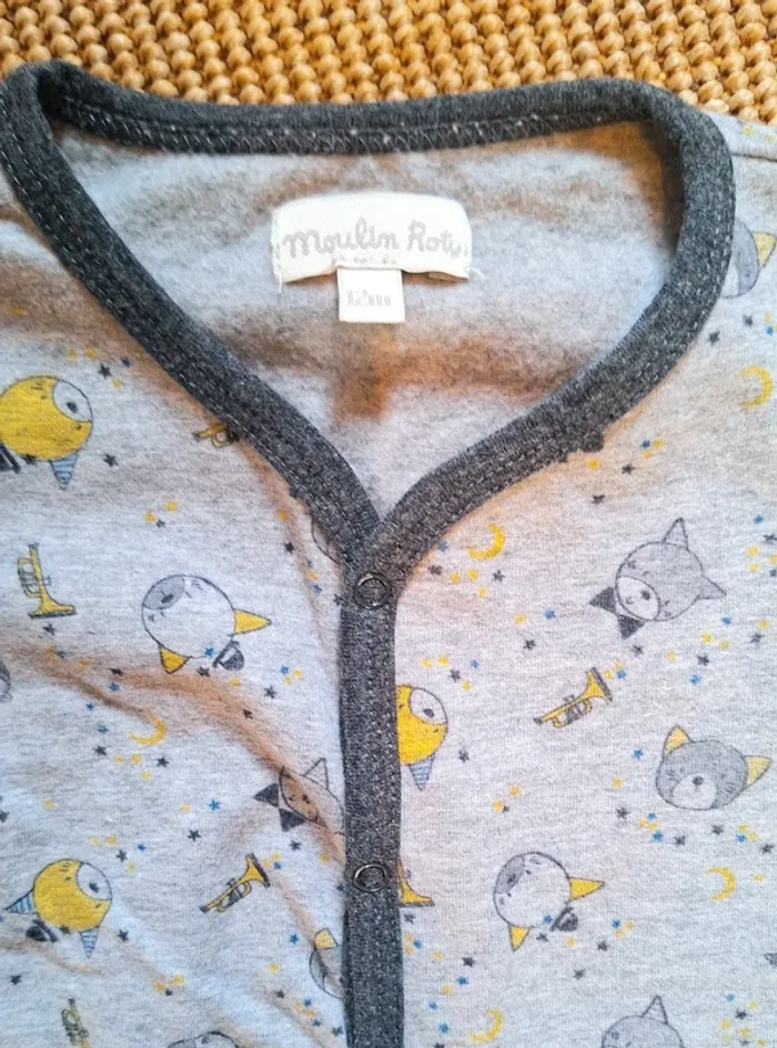 Superbe pyjama garçon en jersey Moulin Roty en 12mois comme neuf - photo numéro 3