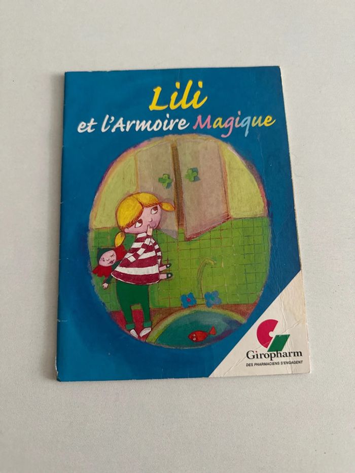 Lot de 8 livres Lili édition Giro Pharm - photo numéro 3