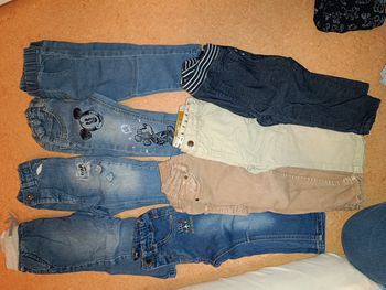 Lot de 8 jeans bebe garçon taille 18 mois