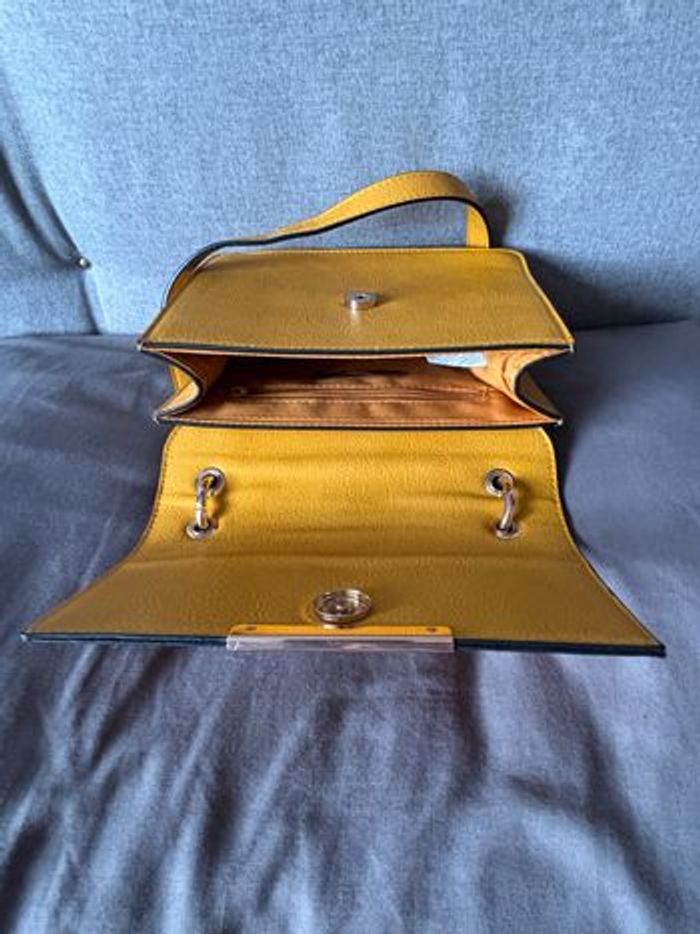 Sac à main avec bandoulière - photo numéro 4