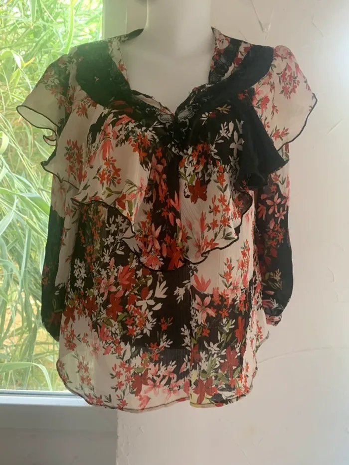 Blouse Zara fleuri manches longues taille 36 transparente