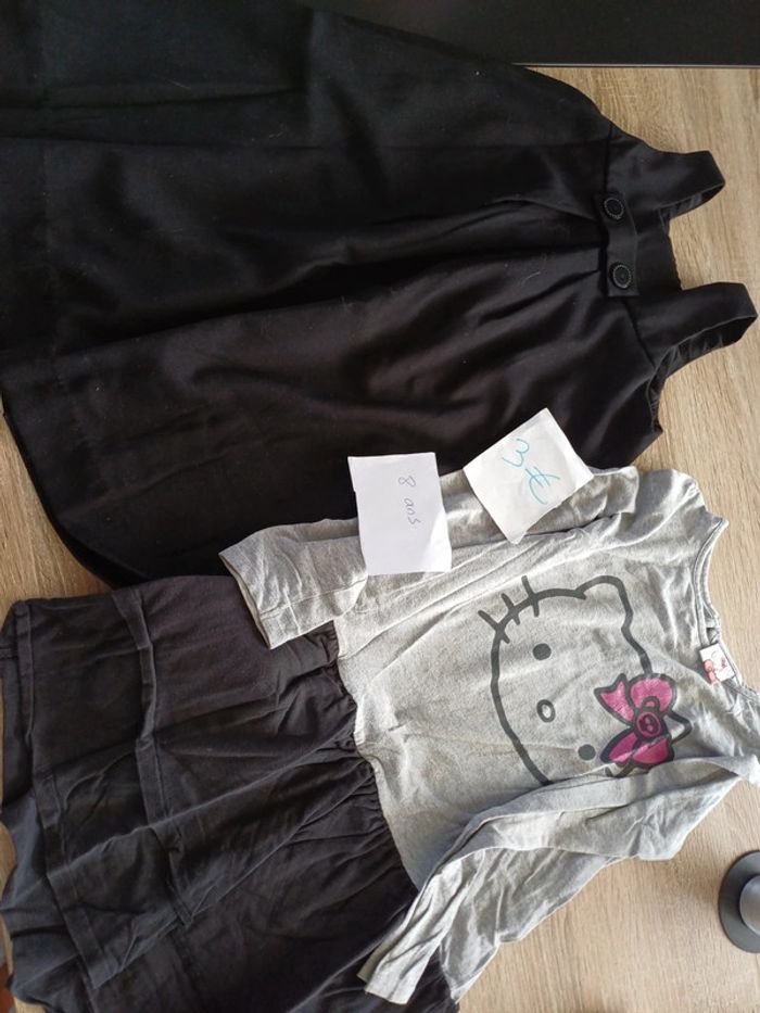 Lot 2 robes 8 ans