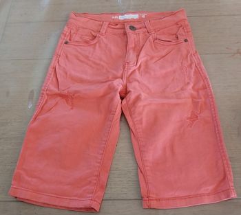 Bermuda slim garçon 10ans en très bon état