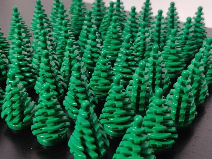49 sapins verts Lego - parfait état - vrai Lego - photo numéro 3