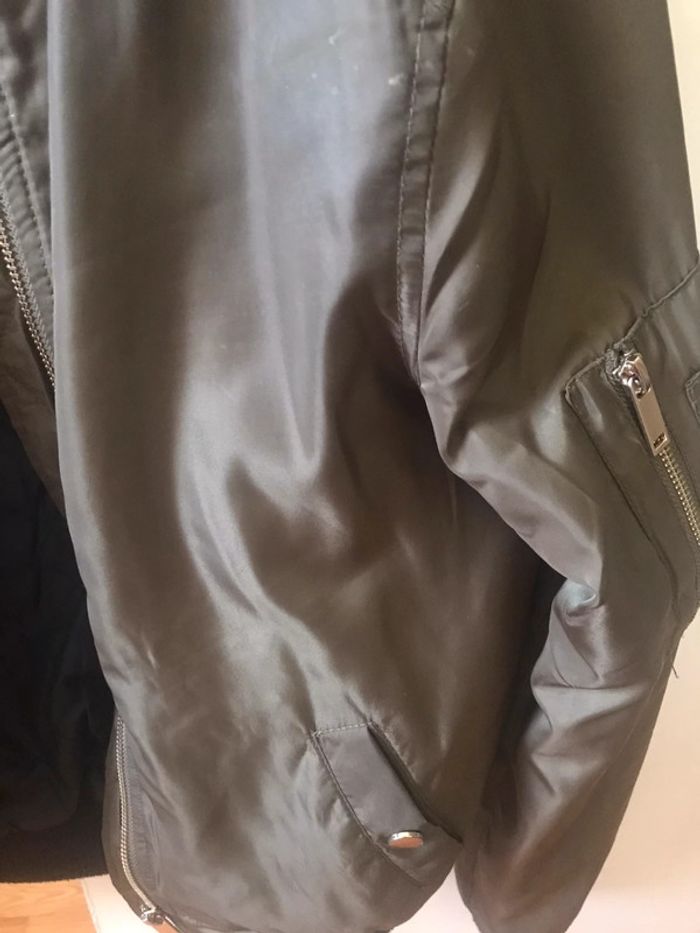 Bomber - photo numéro 2