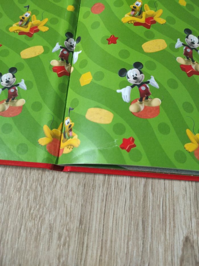 Livre la maison de Mickey le rond - photo numéro 2