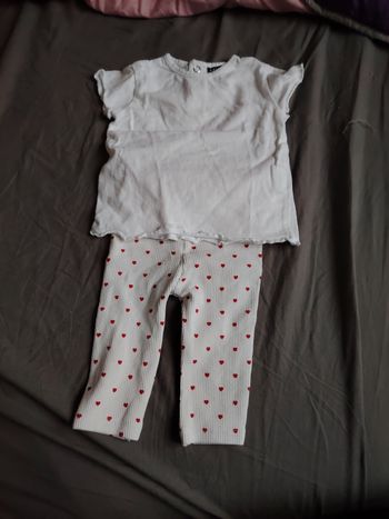 Ensemble 3 mois legging coeur et t-shirt blanc