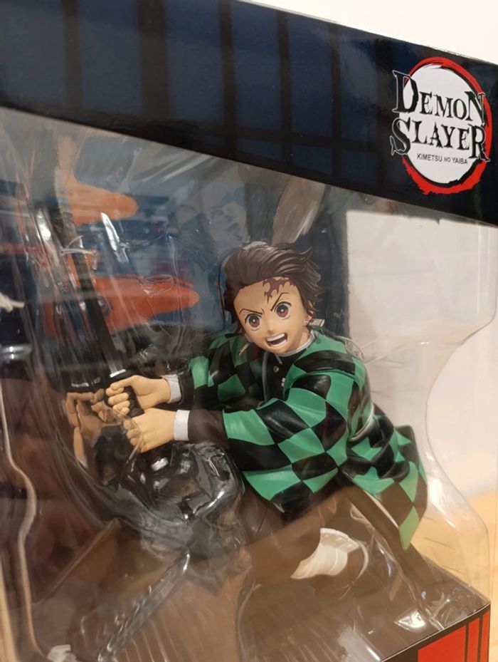 Figurine Demon Slayer Tanjiro Kamado 30cm - photo numéro 2