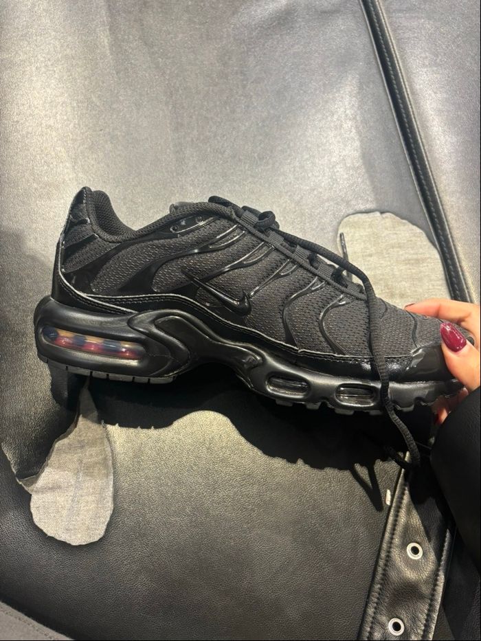 Tn noir 38 - photo numéro 3