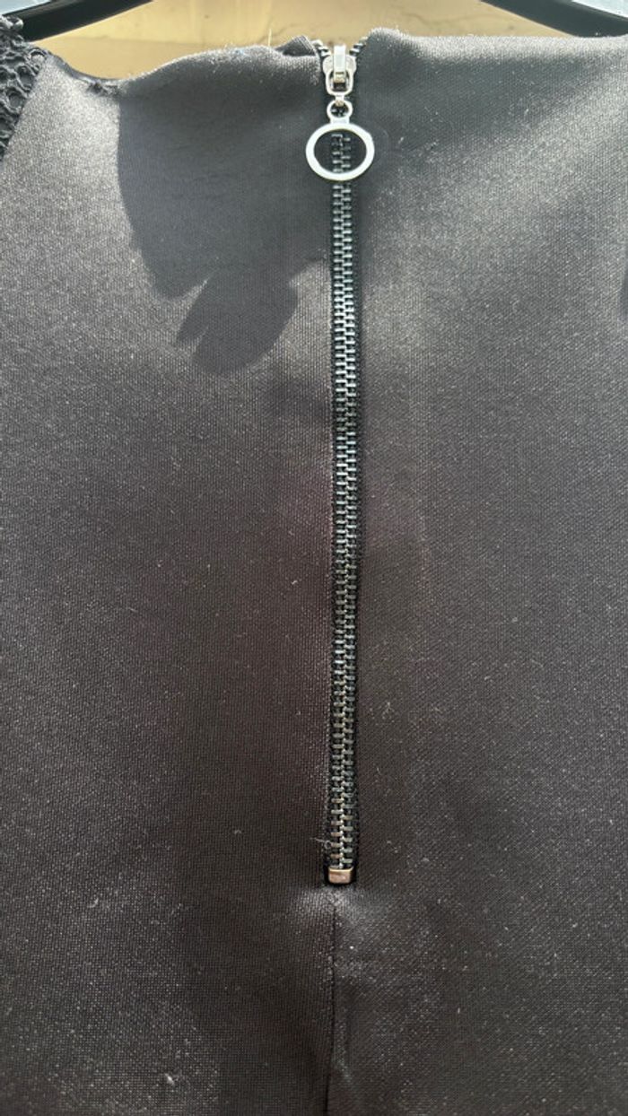 🌟 Robe noire élégante avec détails en dentelle 🌟 - photo numéro 5