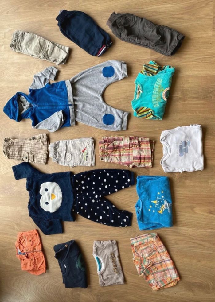 Lot de 17 vêtements 12 mois - photo numéro 2