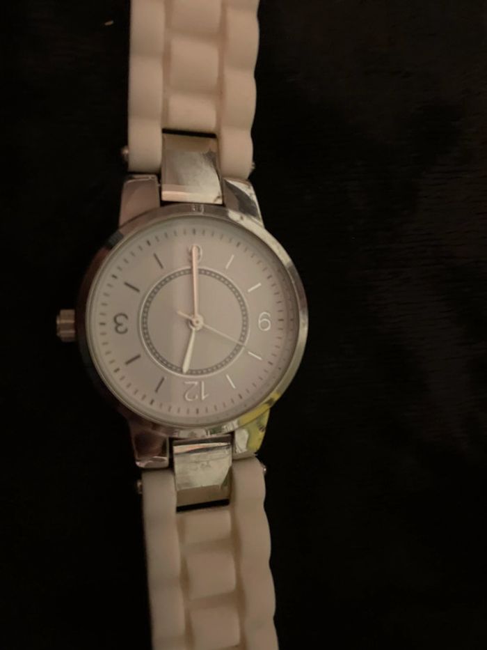 Montre - photo numéro 2
