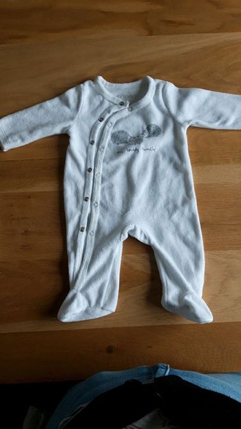 Lot Body+Pyjama taille 1mois In Extenso