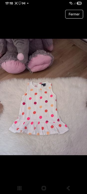 Très jolie robe 3 mois Kiabi 