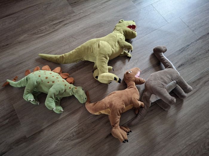 Lot peluche dinosaure - photo numéro 2