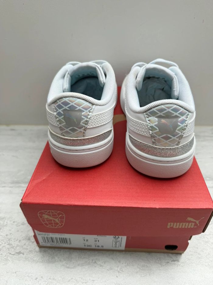Basket puma blanche bleu et holographique T31 TBE - photo numéro 4