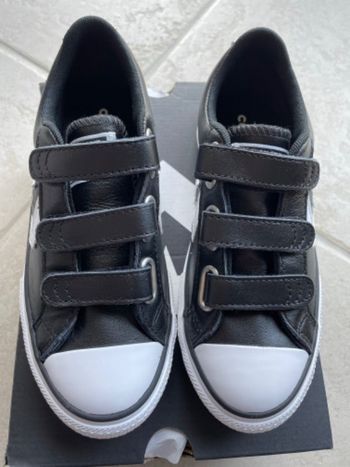 Converse cuir à scratch taille 33
