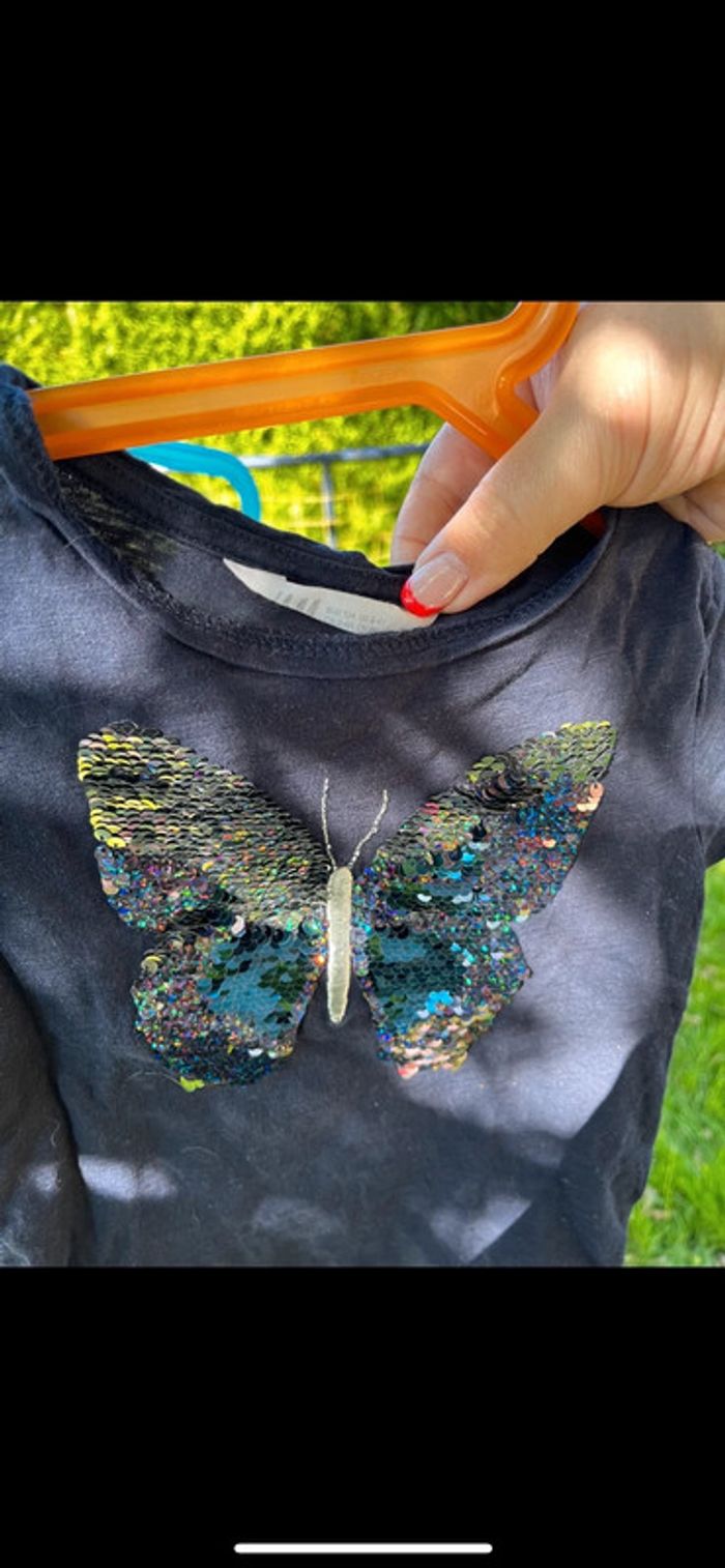 Magnifique tee shirt papillon 🦋 - photo numéro 2