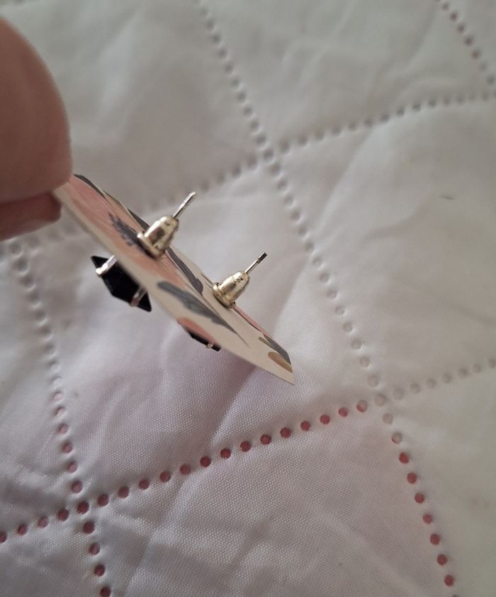 Boucles d'oreilles noires carré neuves - photo numéro 6