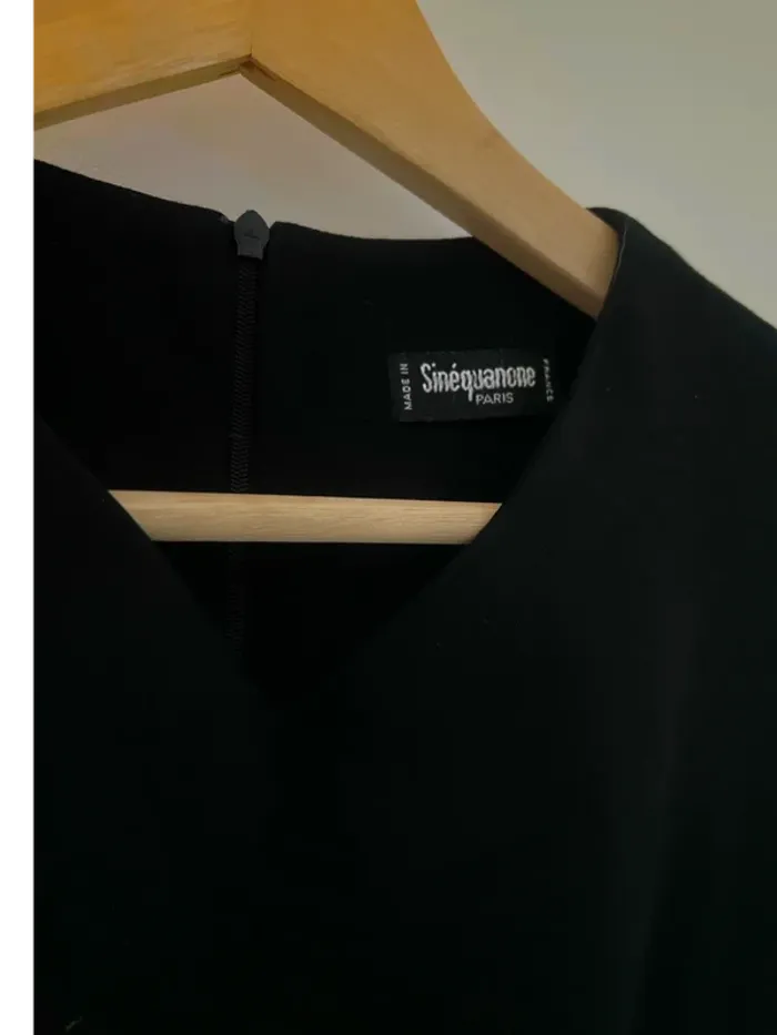 Robe près du corps - Sinequanone - taille M - neuve - photo numéro 2