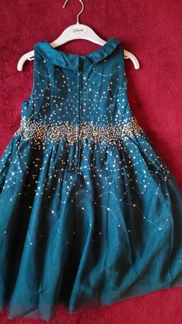 Robe taille 4 ans - photo numéro 4