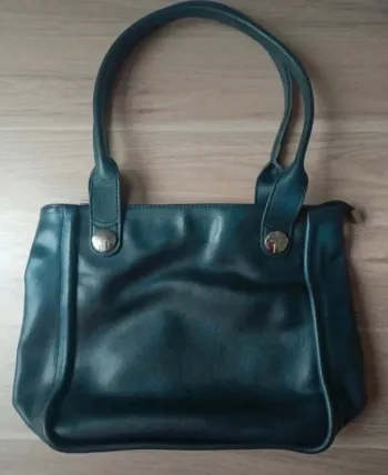 Sac en cuir de veau noir - Texier 30 x 20 cm poches multiples
