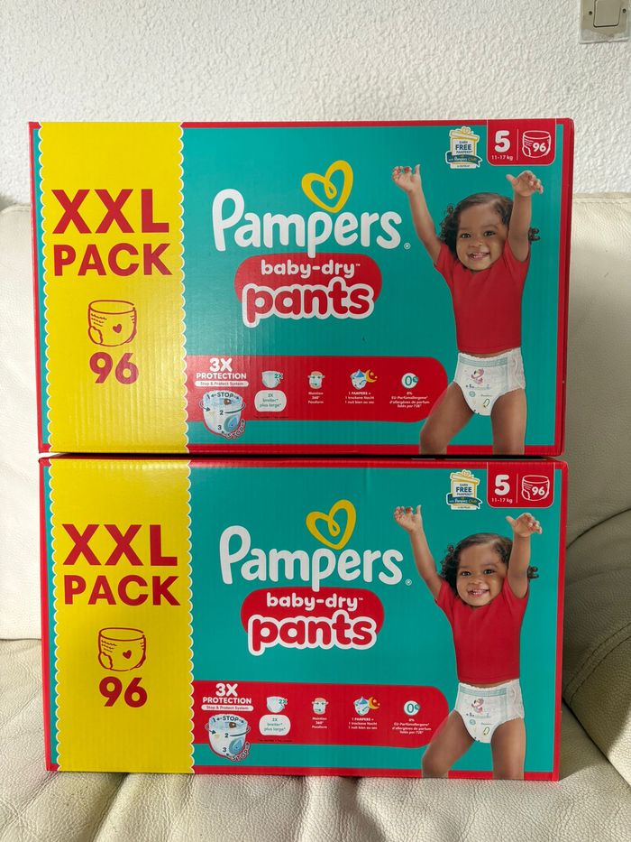 Lot de 2 Packs XXL 96 Couches-culottes (soit 192) Pampers Baby Dry pants Taille 5 (11-17 kg)