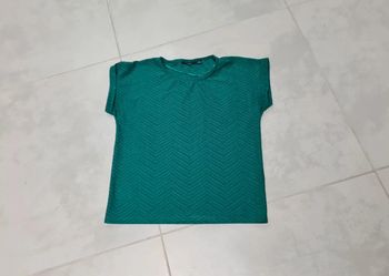 T-shirt vert motif chevron - taille S Kiabi