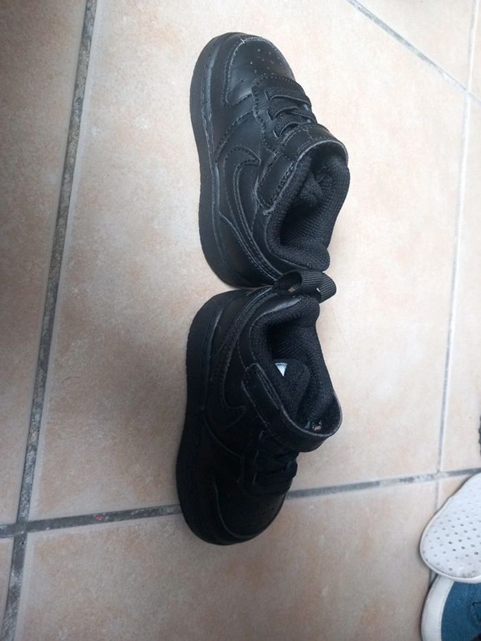 Vend chaussures garçon - photo numéro 2