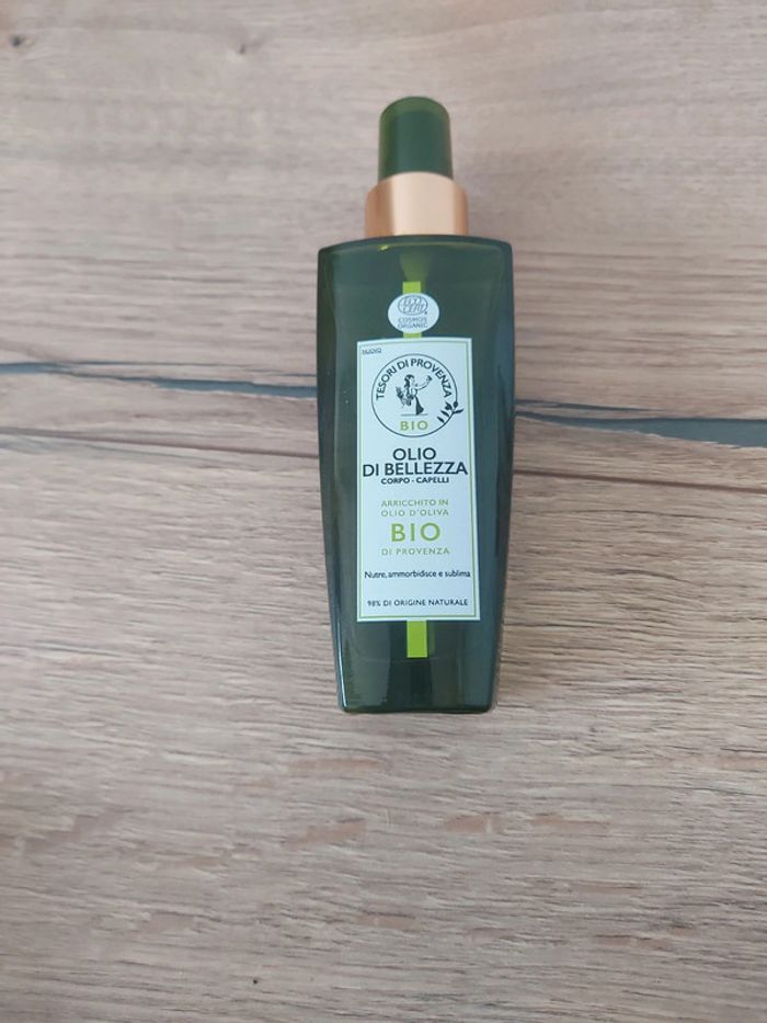 Huile de beauté  visage et corps
