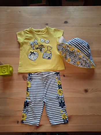 Ensemble bob et tenue Chicco 6 mois ou 68cm