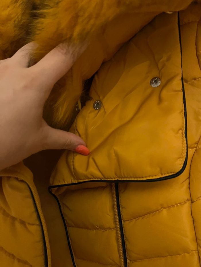 Manteau / doudoune jaune moutarde - photo numéro 3