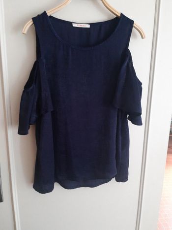 Blouse camaieu épaules dénudées