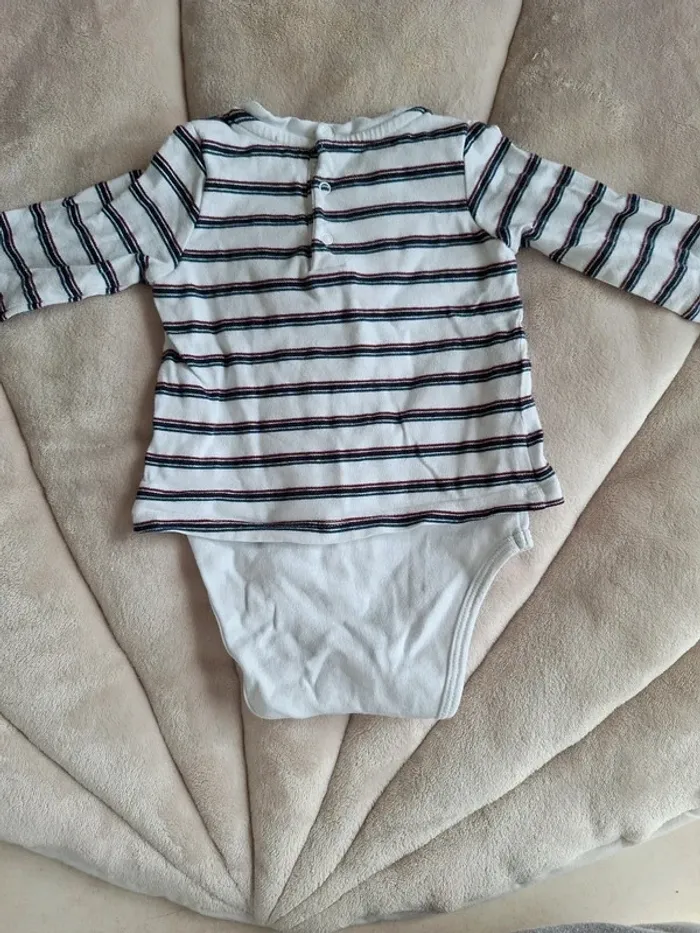 Lot de 2 bodies t-shirt et un t-shirt - photo numéro 6