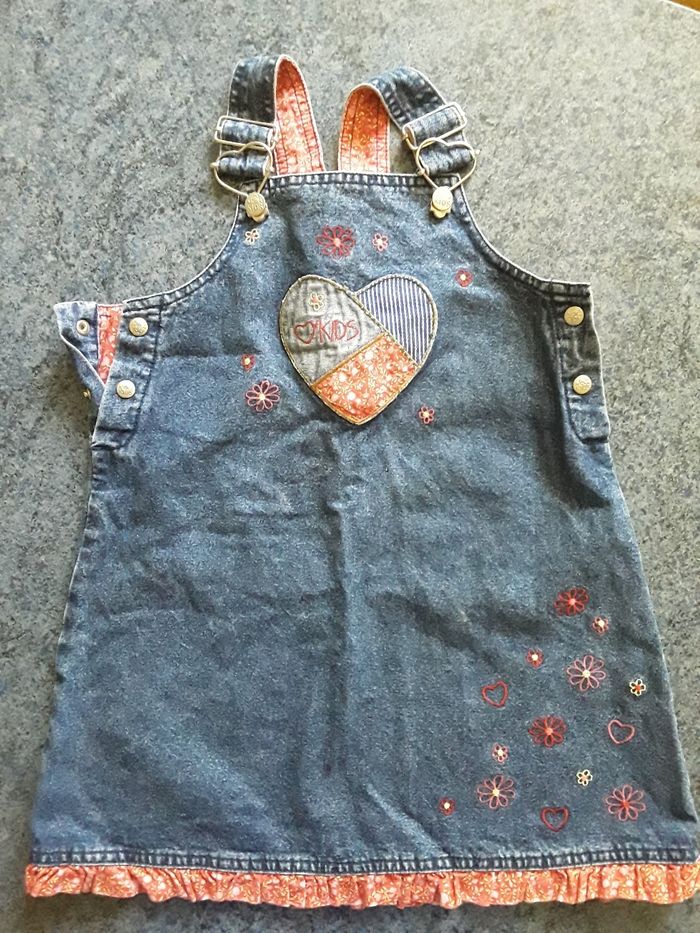 Lot de vêtements fille 6 ans - photo numéro 2